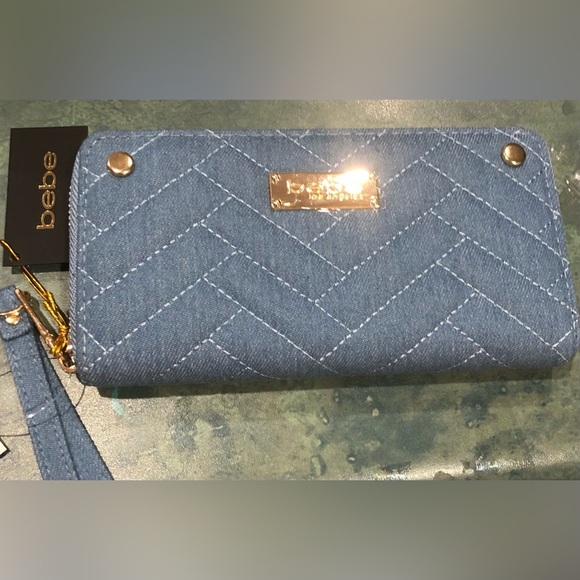 Bebe blue denim quilted puffy zip around wallet wristlet clutch new - Picture 1 of 13